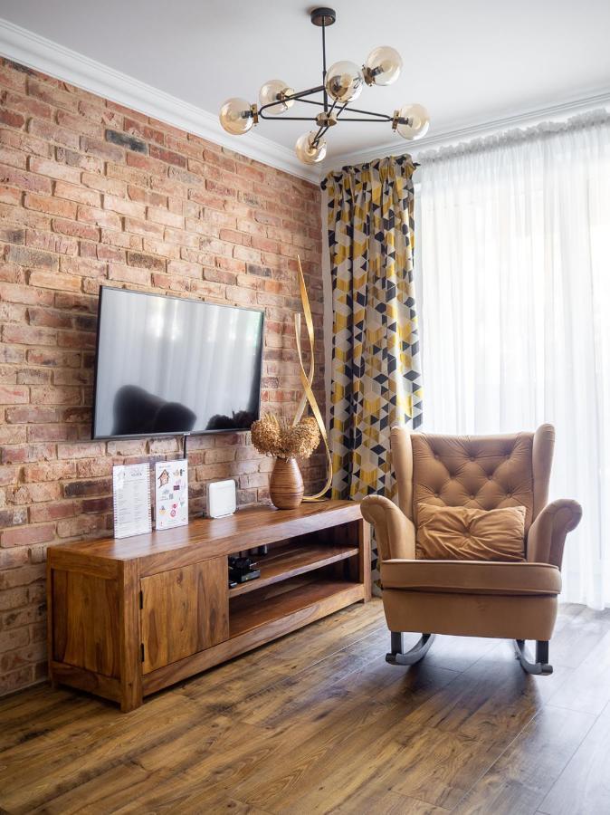 Brick House - Apartament Zoska Wrocław Extérieur photo