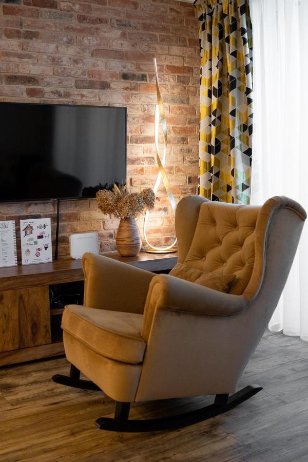 Brick House - Apartament Zoska Wrocław Extérieur photo