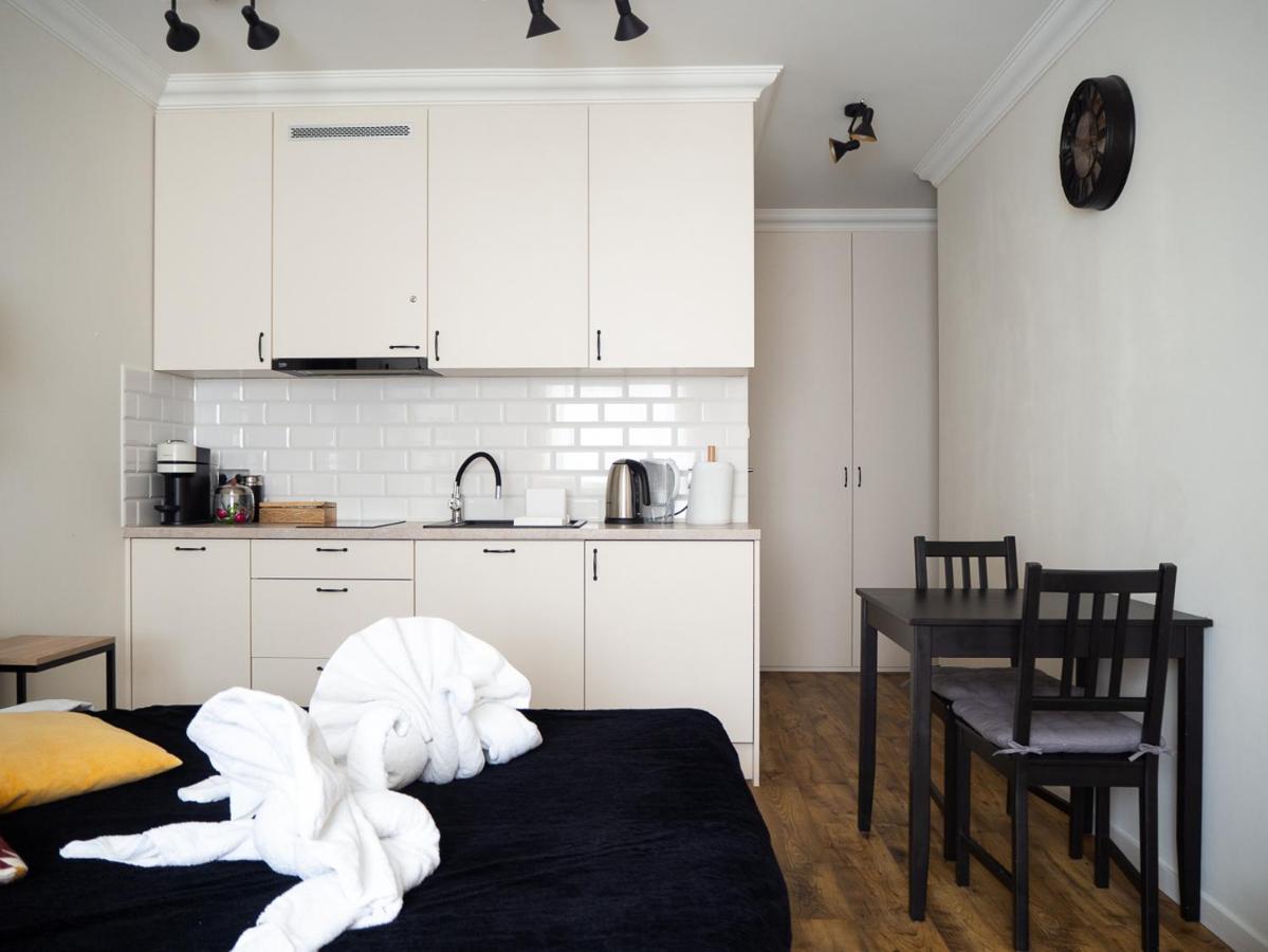 Brick House - Apartament Zoska Wrocław Extérieur photo